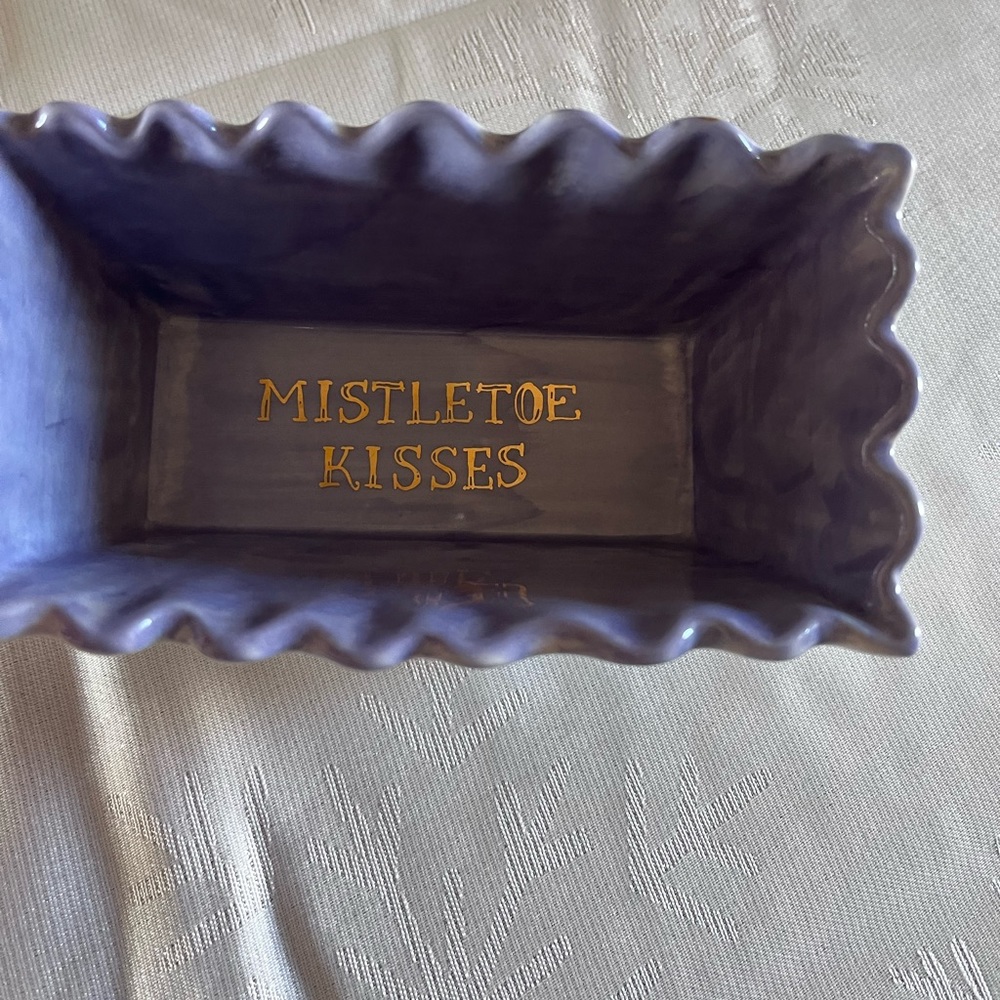 Anthropologie Holiday L'Hiver Mini Loaf Pan Mistletoe Kisses